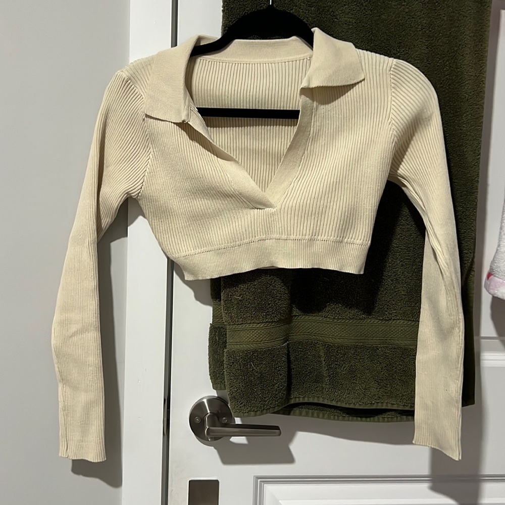 Nude long sleeve crop top , a thick material size s